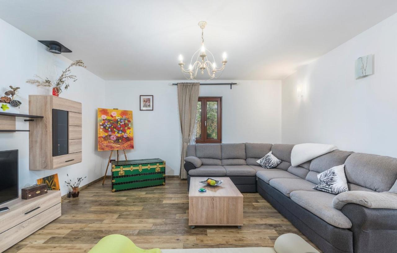Villa Mirabella 乌马格 外观 照片