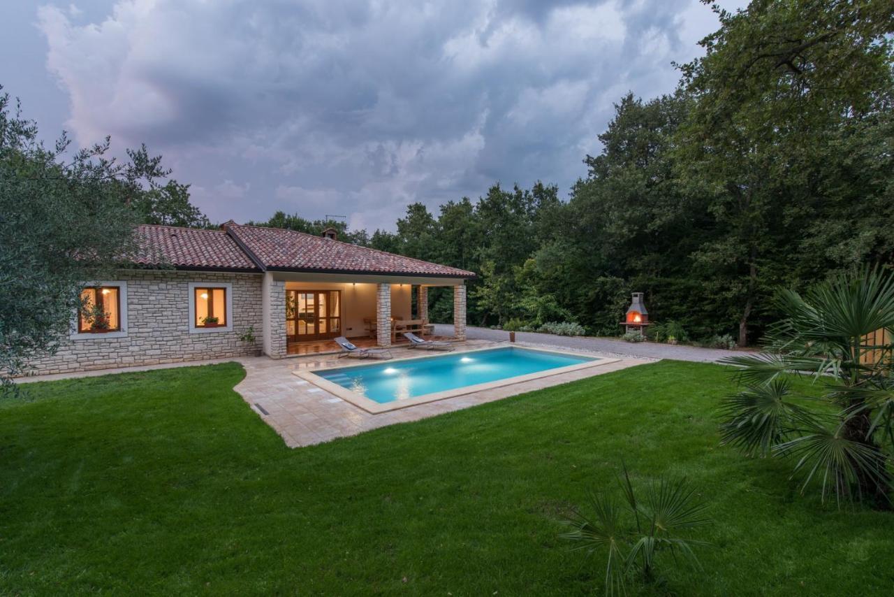 Villa Mirabella 乌马格 外观 照片